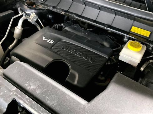 Used 2022 Nissan Pathfinder Platinum AWD/4WD image 28