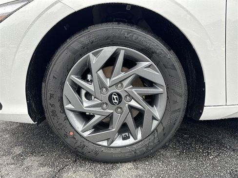 New 2026 Hyundai Elantra Blue image 11