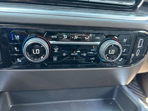 New 2026 Chevrolet Silverado 1500 LTZ w/ LTZ Convenience Package II AWD/4WD image 37