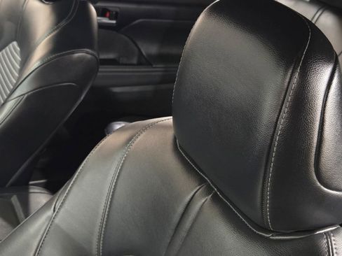 Used 2023 Toyota Highlander XSE image 26