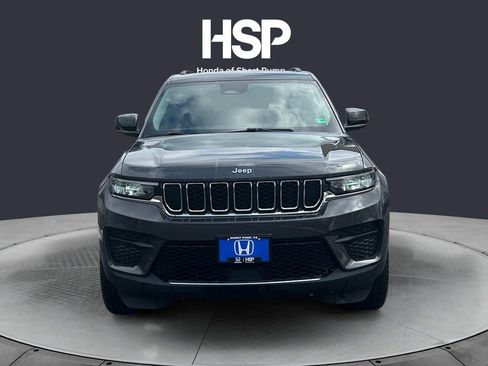 Used 2023 Jeep Grand Cherokee Laredo w/ Trailer Tow Prep Group (B) AWD/4WD image 8