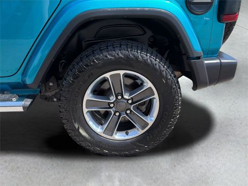 Used 2019 Jeep Wrangler Unlimited Sahara AWD/4WD image 39