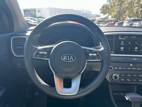 Used 2022 Kia Sportage LX image 19