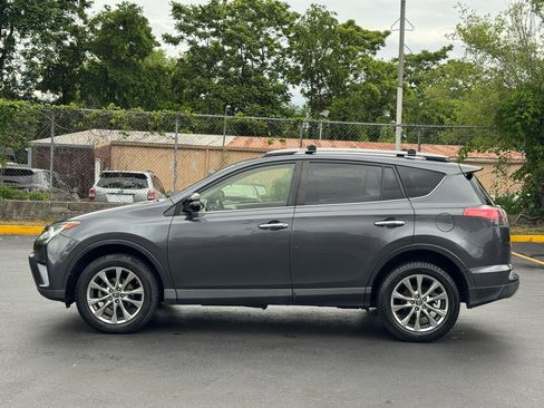 Used 2018 Toyota RAV4 Limited FWD image 9