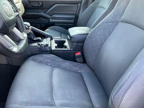 Used 2024 Toyota Tacoma SR5 AWD/4WD image 5