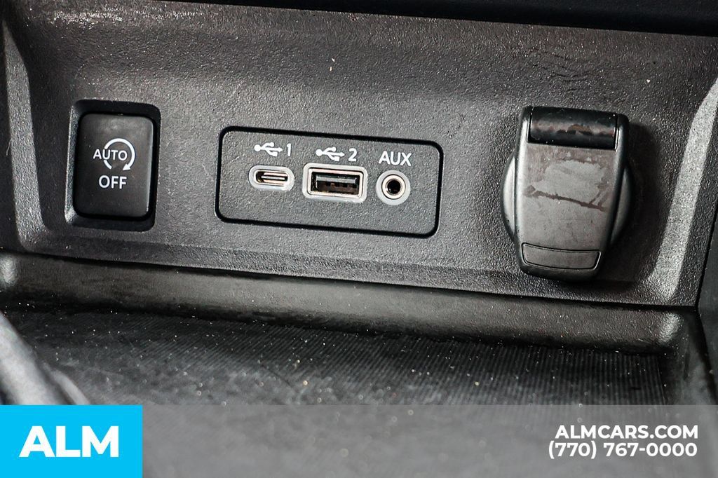 Used 2024 Nissan Sentra SV FWD image 38
