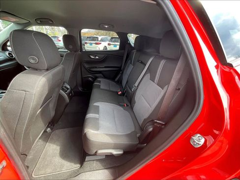 Used 2025 Chevrolet Blazer LT image 15