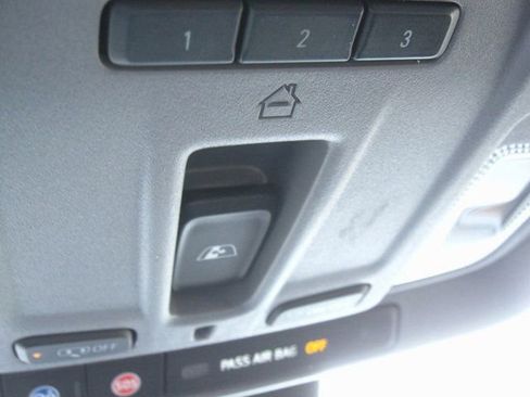 Used 2022 GMC Sierra 1500 Denali w/ Technology Package image 17