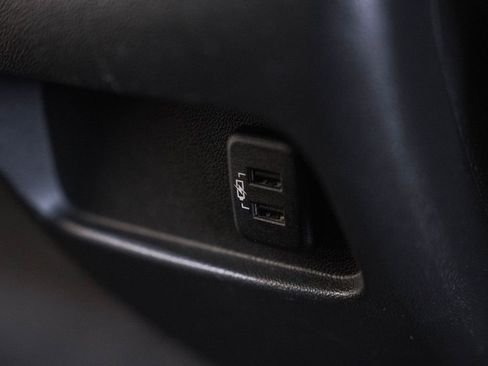 Used 2017 Cadillac XT5 Luxury image 36