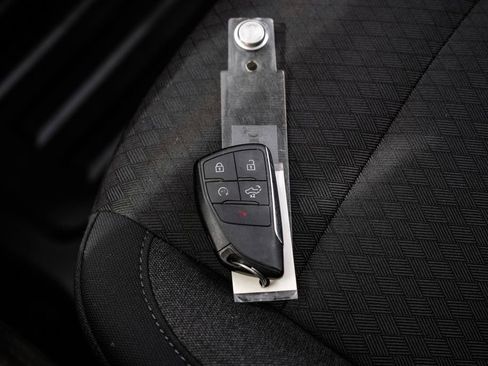 Used 2022 Chevrolet Silverado 1500 LT w/ Z71 Off-Road Package image 59