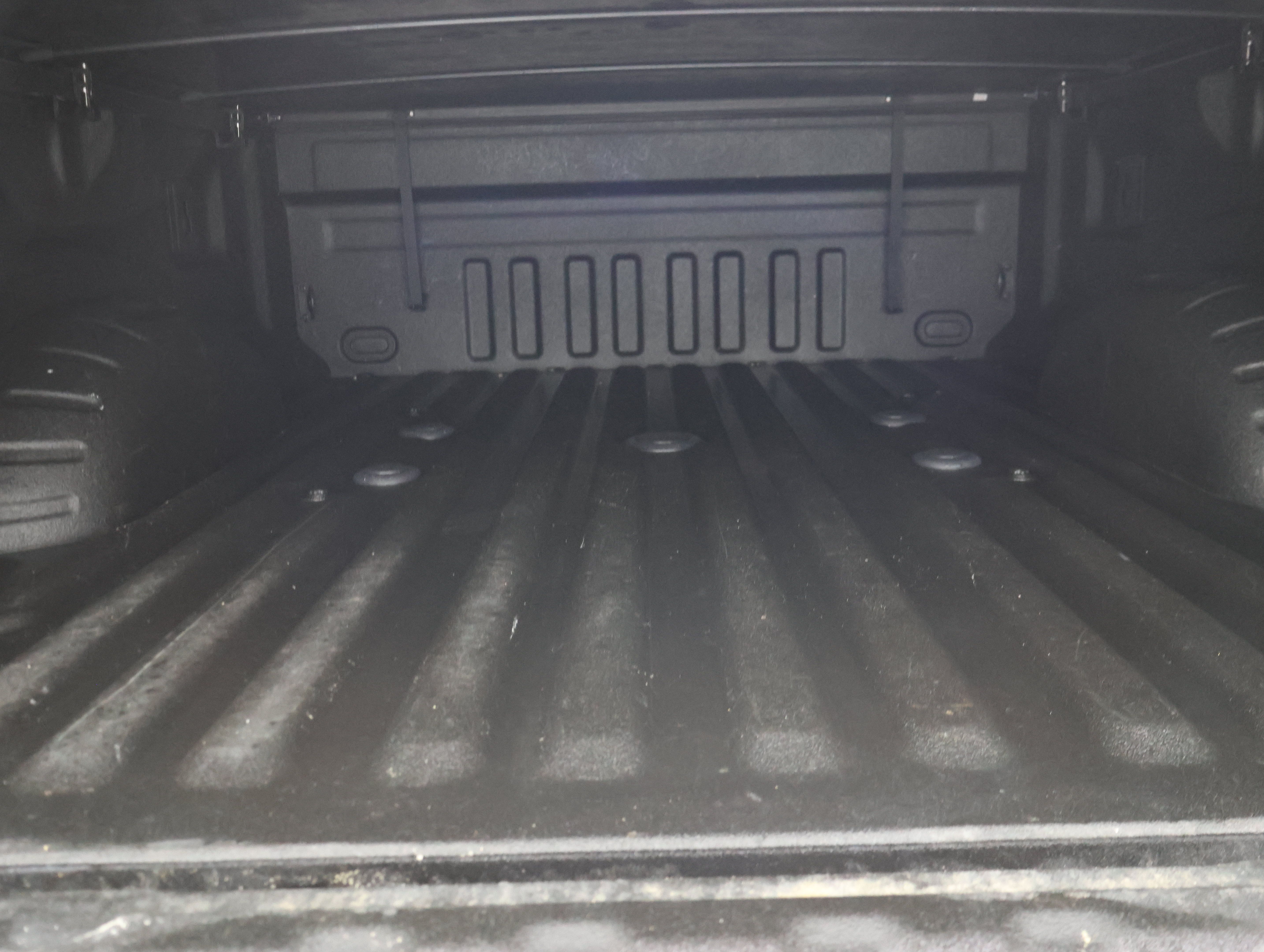 Used 2022 Ford F250 XLT w/ Black Appearance Package AWD/4WD image 27