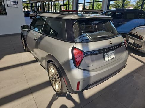 Used 2025 MINI Cooper S FWD image 5