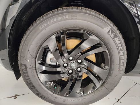 New 2026 Land Rover Range Rover Evoque S AWD/4WD image 8