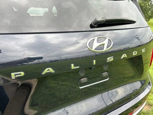 Used 2023 Hyundai Palisade Limited w/ Winter Package FWD image 69