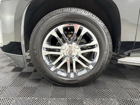 Used 2015 Cadillac Escalade 4WD image 9