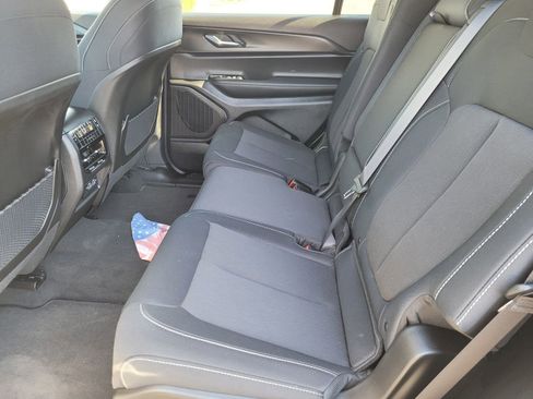 New 2025 Jeep Grand Cherokee L Laredo w/ Luxury Tech Group I image 8