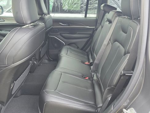 New 2026 Jeep Grand Cherokee Limited image 13