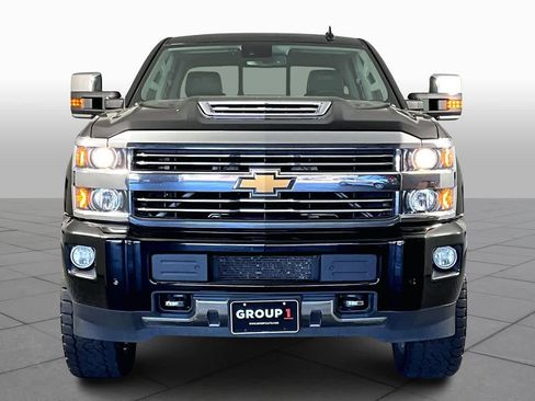 Used 2017 Chevrolet Silverado 2500 High Country w/ Duramax Plus Package image 4