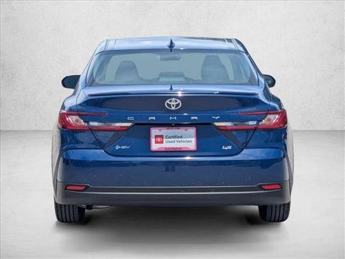 Used 2025 Toyota Camry LE w/ Convenience Package FWD image 7