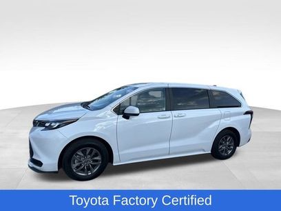 Used 2025 Toyota Sienna LE