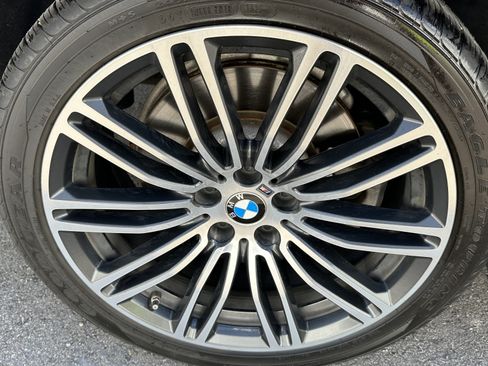 Used 2019 BMW 540i xDrive w/ M Sport Package AWD/4WD image 14
