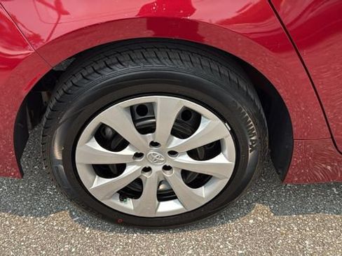 Used 2023 Toyota Corolla LE FWD image 12