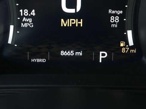 Used 2025 Jeep Wrangler Sahara w/ Safety Group image 24