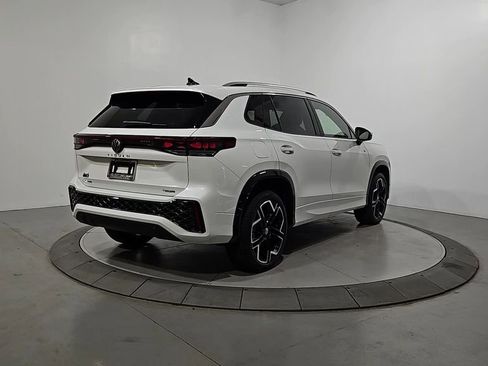 New 2026 Volkswagen Tiguan SEL R-Line AWD/4WD image 5