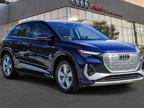 Used 2024 Audi Q4 e-tron Premium Plus image 5