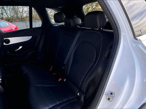 Used 2022 Mercedes-Benz GLC 300 image 18