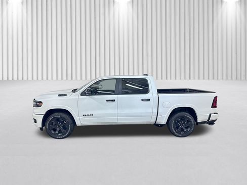 New 2026 RAM 1500 4x4 Crew Cab image 8