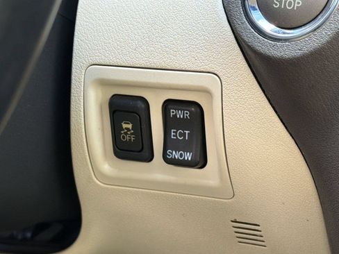 Used 2009 Lexus IS 250 w/ Preferred Accessory Pkg RWD image 20