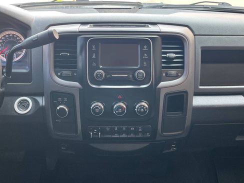 Used 2016 RAM 3500 Tradesman w/ Chrome Appearance Group AWD/4WD image 18