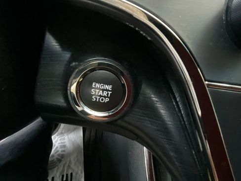 Used 2016 Toyota Avalon Touring image 27