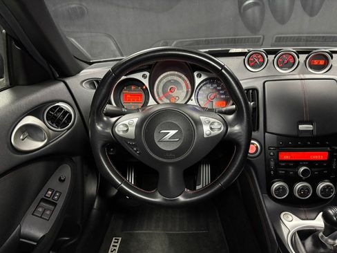 Used 2013 Nissan 370Z NISMO w/ Bose Pkg image 33