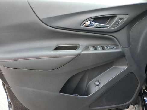 Used 2023 Chevrolet Equinox RS w/ LPO, Floor Liner Package AWD/4WD image 21