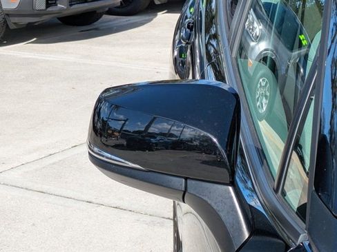 Used 2024 Toyota Corolla Cross LE w/ Moonroof Package image 10