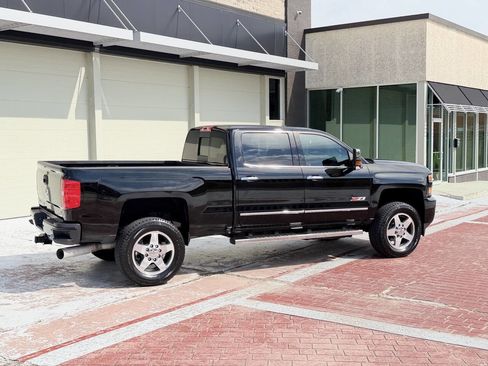 Used 2016 Chevrolet Silverado 2500 LTZ w/ Duramax Plus Package AWD/4WD image 9