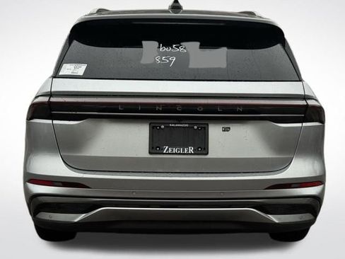 New 2026 Lincoln Nautilus Reserve w/ Jet Appearance Package image 9