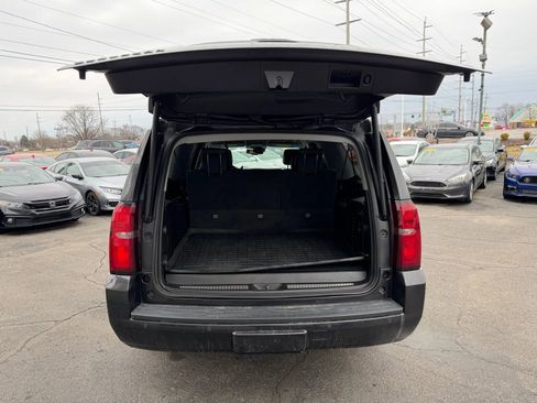 Used 2015 Chevrolet Suburban LT w/ Luxury Package image 42