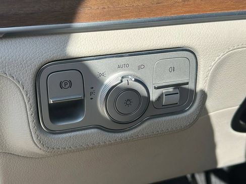 Used 2021 Mercedes-Benz GLE 350 image 28
