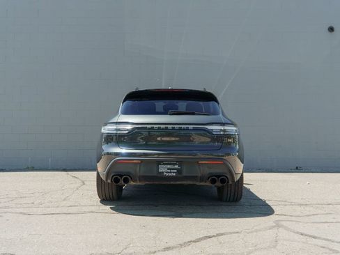 Certified 2026 Porsche Macan AWD/4WD image 6