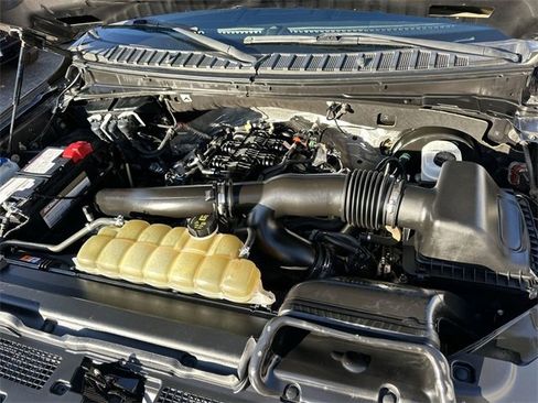 Used 2021 Ford Expedition Limited image 29