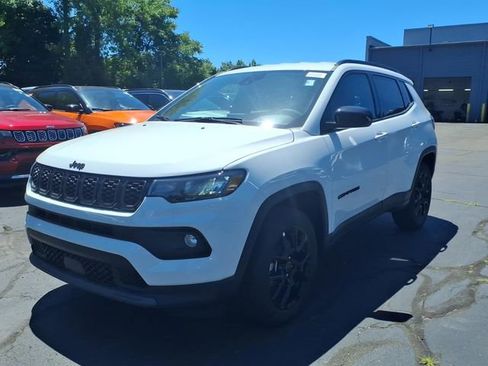 New 2026 Jeep Compass Latitude AWD/4WD image 3