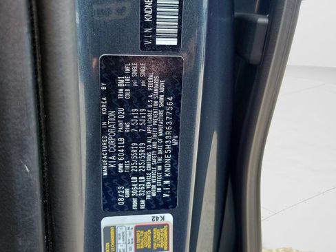 Used 2024 Kia Carnival SX Prestige FWD image 29