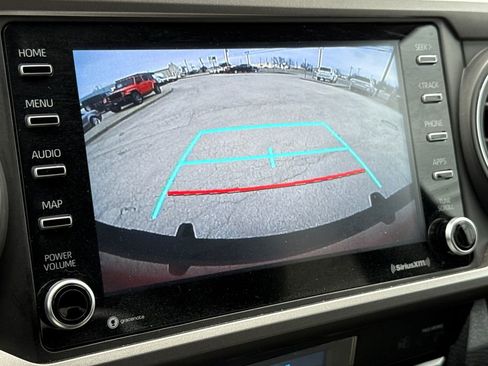 Used 2022 Toyota Tacoma SR5 w/ Technology Package image 24