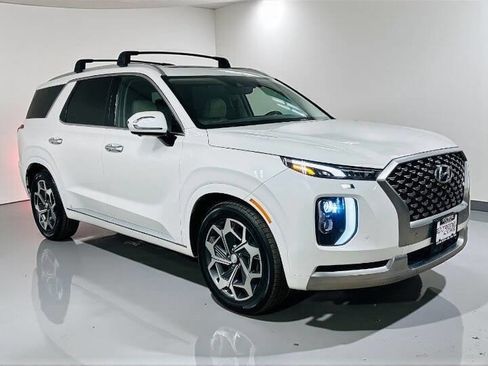 Used 2021 Hyundai Palisade Calligraphy image 2