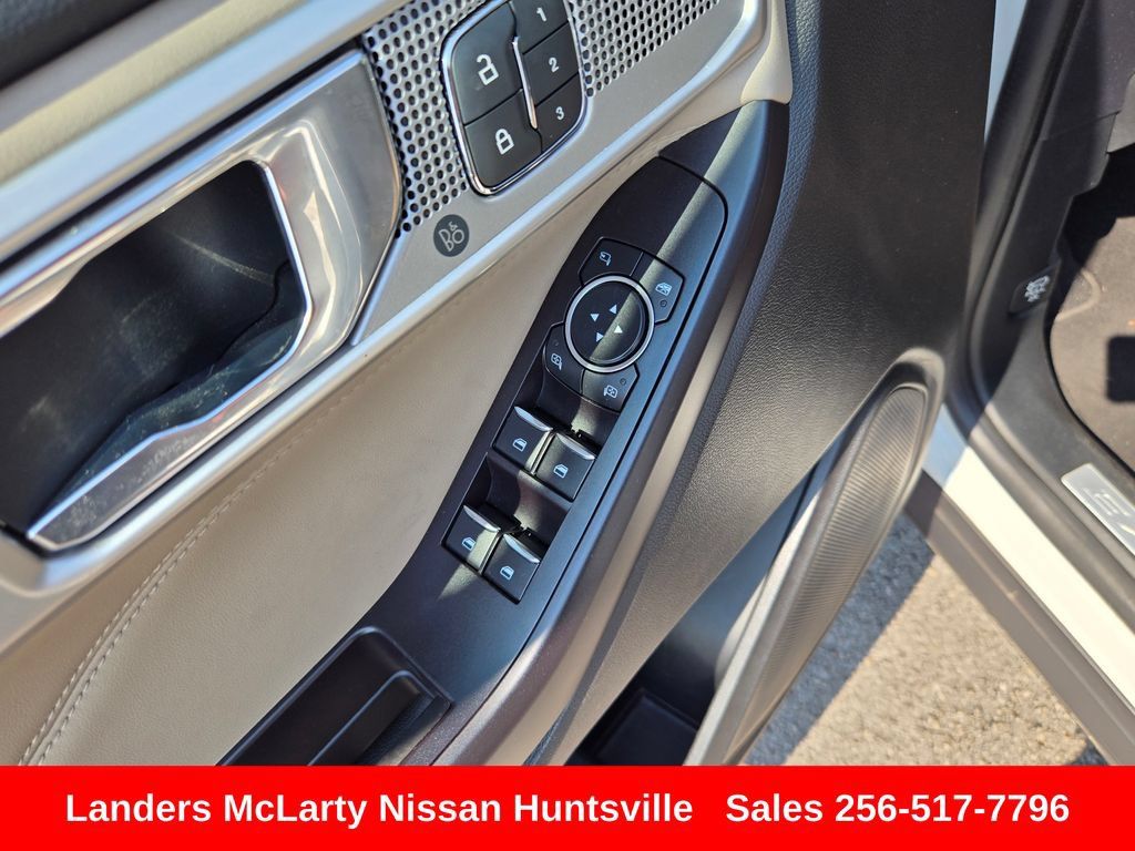 Used 2020 Ford Explorer Limited w/ Class III Trailer Tow Package AWD/4WD image 23