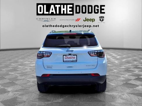 Used 2025 Jeep Compass Limited AWD/4WD image 27