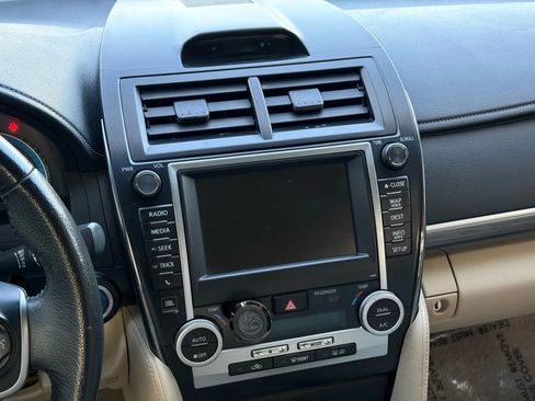 Used 2012 Toyota Camry XLE image 34